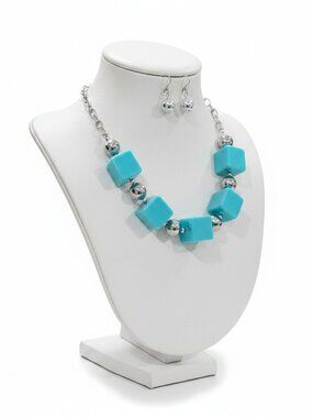 Tanya Creations Women's Trendy Silver Plated Blue Cube Statement Necklace Set